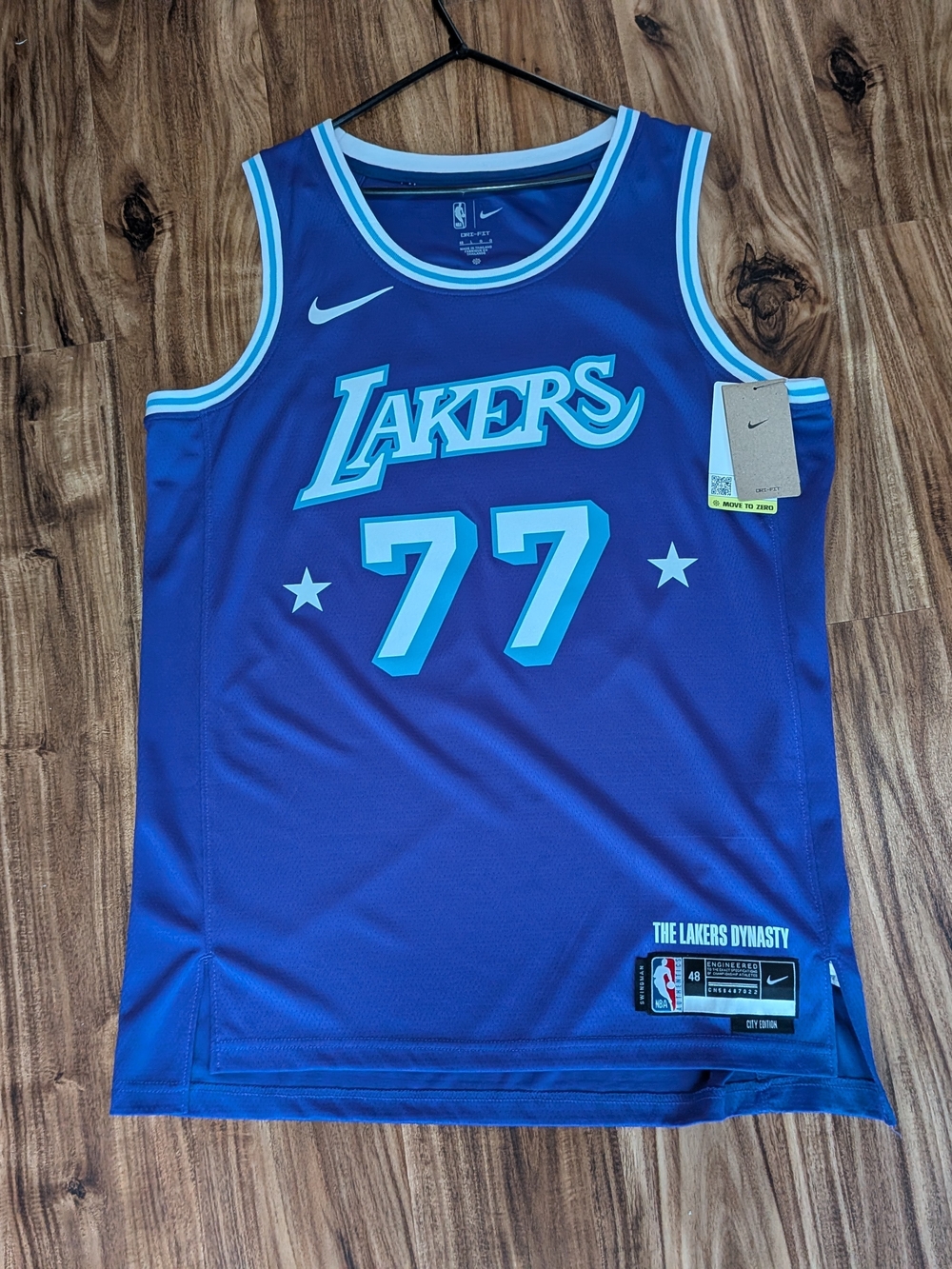Lakers Luka Doncic Jersey (Read Description)